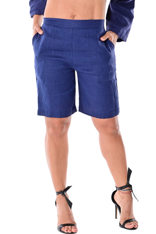 AZUCAR LADIES FLAT FRONT TWO POCKETS ELASTIC SHORTS 100% LINEN - navy on model - LLH1379